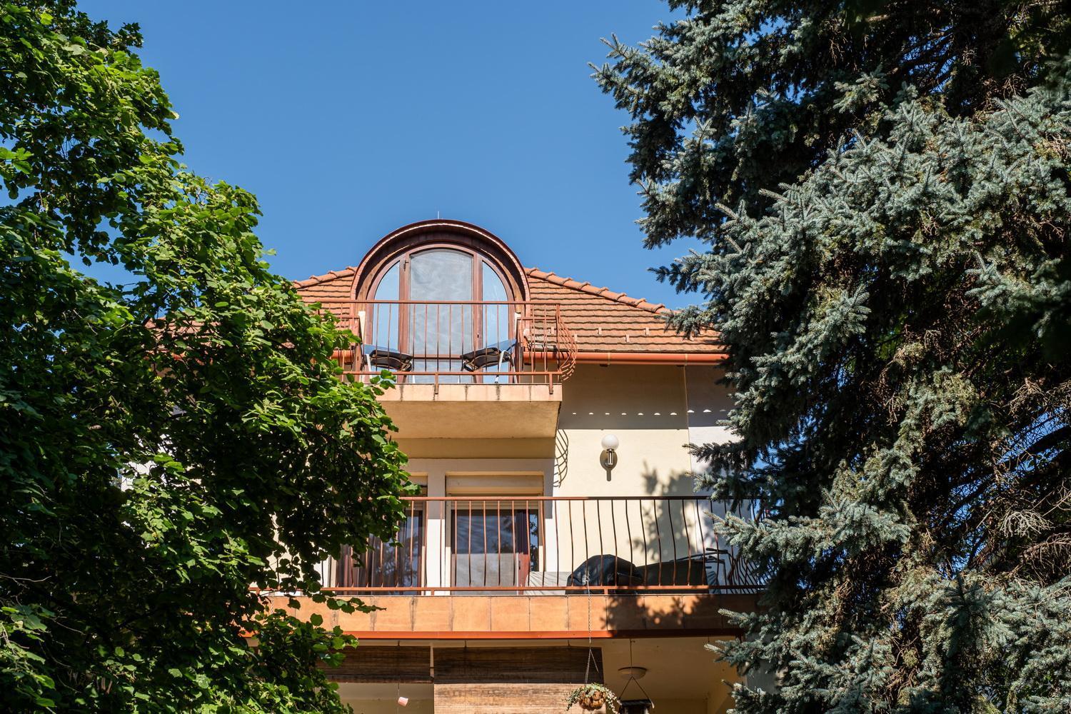 Tanczos Vendeghaz Apartment Balatonalmadi Exterior photo